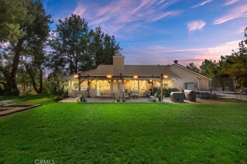 17368 Owl Tree Rd, Riverside, CA 92504-9402