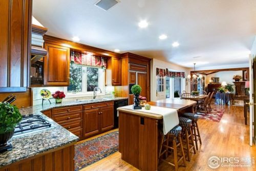 1325 Parkwood Cir, Fort Collins CO  80525-1927 exterior