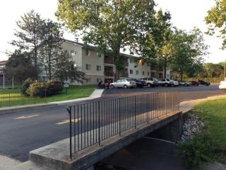 1310 Outer Park Dr, Springfield IL  62704-4418 exterior
