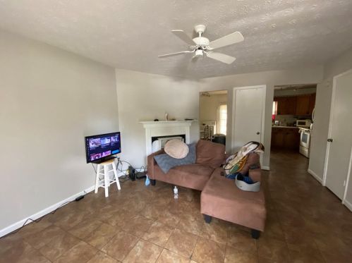 1710 Hunting Creek Dr, Conyers, GA 30013-1718