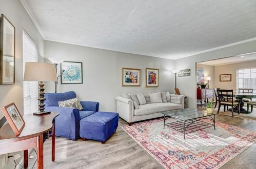 3 Iron Bound Pl, Atlanta GA  30318-1424 exterior