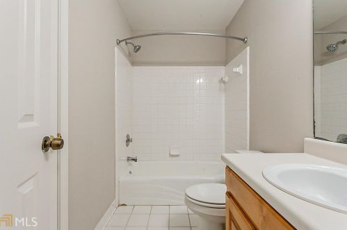 192 Greenbriar Ct, Conyers GA  30094-4214 exterior