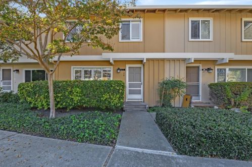 38 Saw Mill Ln, Mountain View, CA 94043-3107