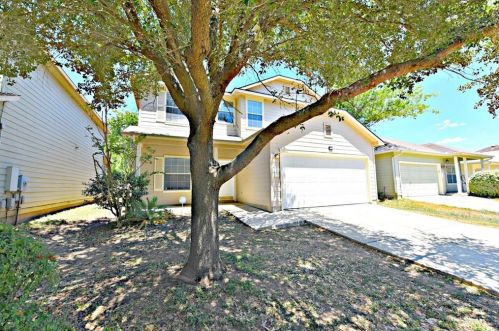 9207 Brandts Wood St, Austin, TX 78744-7944