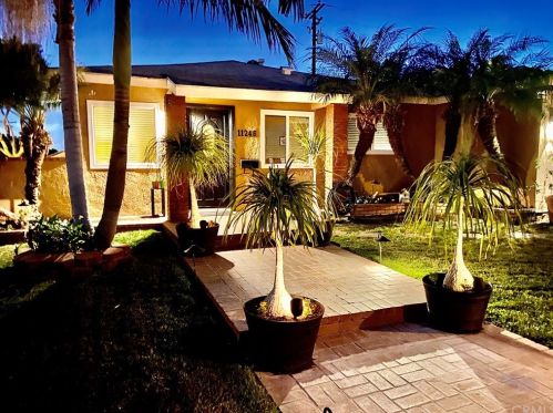 11246 Maxine St, Whittier, CA 90670-2417