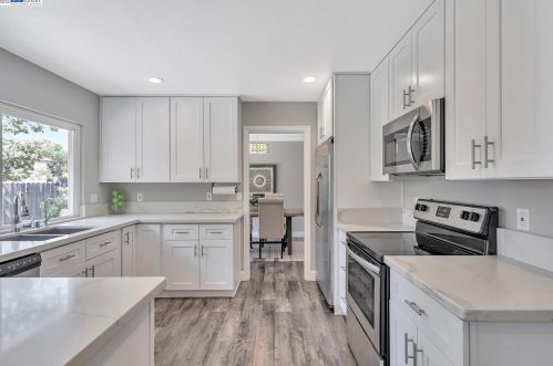 35048 Donegal Ct, Newark, CA 94560-1334