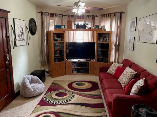 1019 Hamlin Ave, Chicago, IL 60651-3831