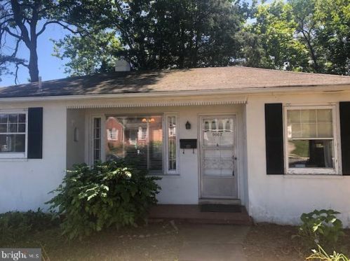 9002 Kimes St, Silver Spring MD 20901-3727 exterior