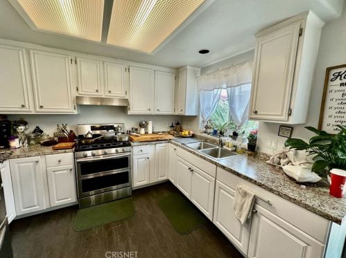 3696 Riverview Dr, Riverside CA  92509-4334 exterior