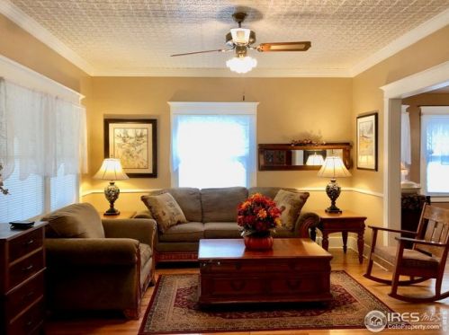 324 Bowman Ave, Holyoke, CO 80734-1306