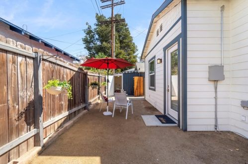 407 Harvard St, Glendale CA  91204-1204 exterior
