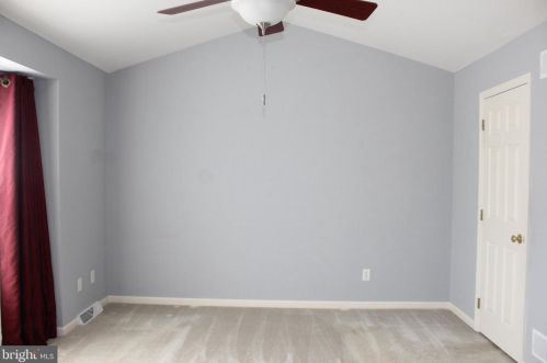 638 Royal View Dr, Lancaster PA  17601-2871 exterior