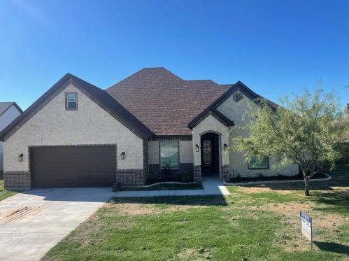 12409 Messer Ct, Fort Worth, TX 76126-6390