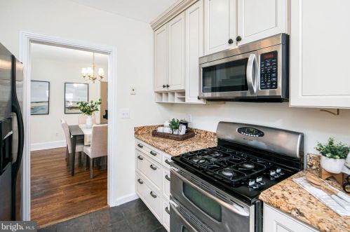 426 Pershing Dr, Silver Spring MD 20910-4489 exterior