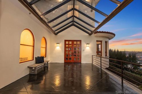 1620 Mission Cliff Dr, San Diego, CA 92116-1246