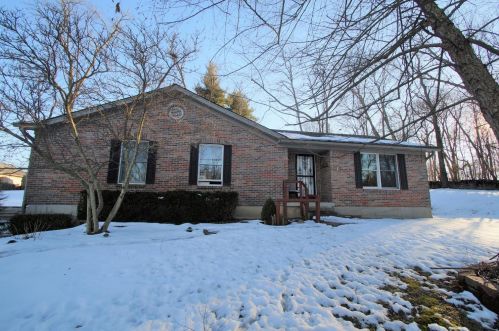 10067 Hamilton Ave, Cincinnati, OH 45231-2133