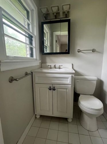 1272 Fairhill Ln, Atlanta GA  30319-3819 exterior