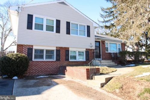 23 Valley View Rd, Trenton, NJ 08620-2640