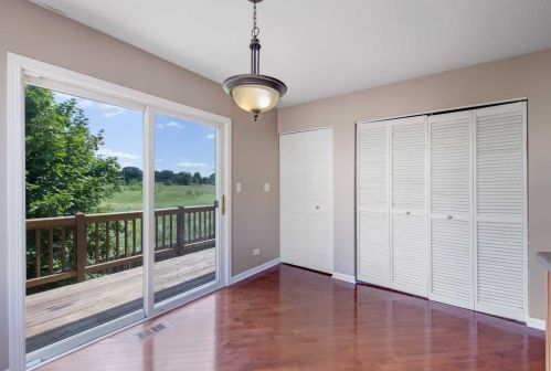 908 Clover Ln, Pingree Grove IL  60140-9117 exterior