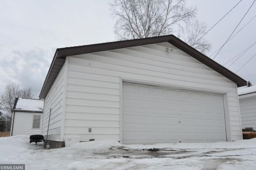 4022 Stuntz Dr, Hibbing, MN 55746-3120