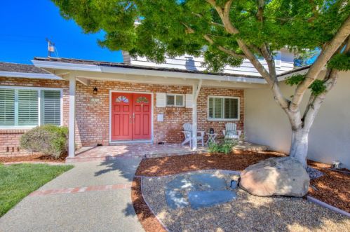 3574 Cambridge Ln, Mountain View, CA 94040-4531