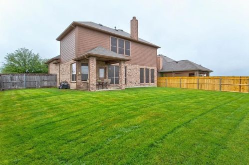 10065 Red Bluff Ln, Fort Worth TX  76177-7402 exterior