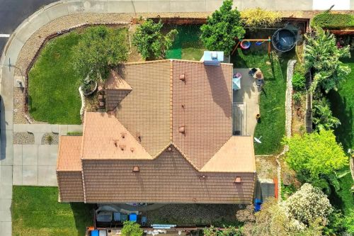 766 Roscommon Dr, Vacaville, CA 95688-9258