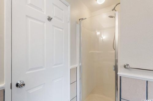 1925 Vassar St, Glendale CA  91204-2926 exterior