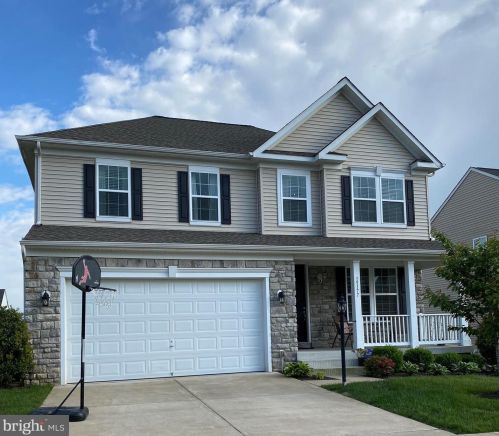 15177 Addison Ln, Woodbridge VA  22193-6215 exterior