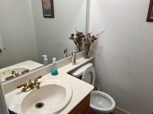 19233 Bergamont Dr, Riverside CA 92508-6275 exterior