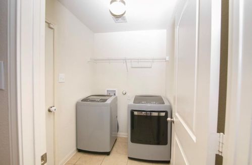 19617 James Mnr St, Webberville TX 78653 exterior