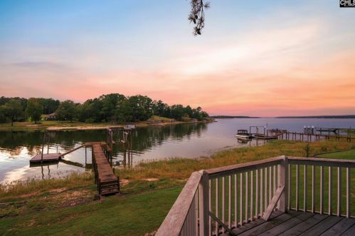 405 Rockbridge Rd, Smallwood, SC 29130-8800