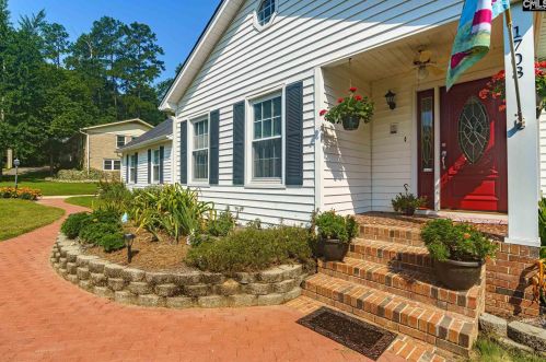 1708 Holly Hill Dr, Cayce-West Columbia, SC 29169-5424