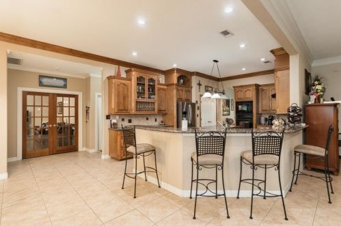 359 Westwood Rd, Angleton TX 77515-7468 exterior