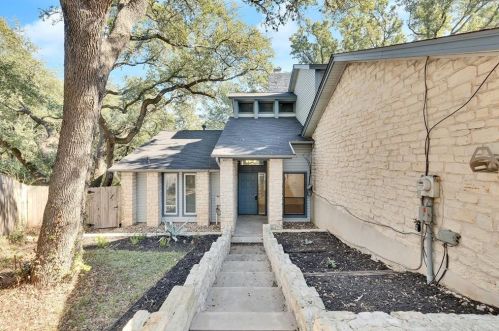 6406 Cascada Dr, Austin TX  78750-8157 exterior