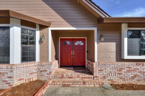 6490 Wagon Loop, Swansboro Country, CA 95667-8983