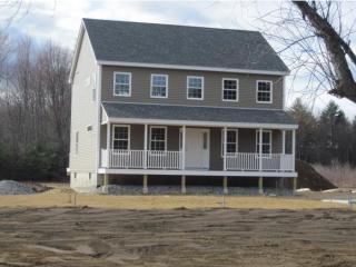 104 England Rd, Rochester, NH 03867-4616