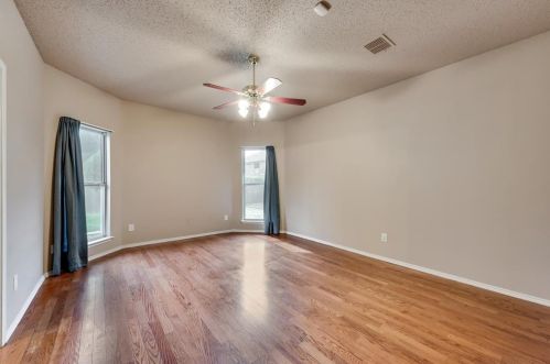 5700 Trinity Ln, Fort Worth TX  76137-5547 exterior