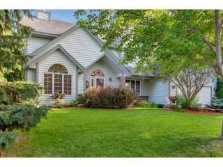 1662 Woodstone Dr, Victoria, MN 55386-9628