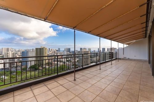 1010 Wilder Ave, Honolulu HI  96822-2642 exterior