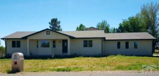 164 Palmer Lake Dr, Pueblo, CO 81007-2875
