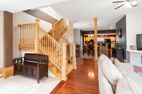 417 Locust St, Portsmouth, NH 03869-5631
