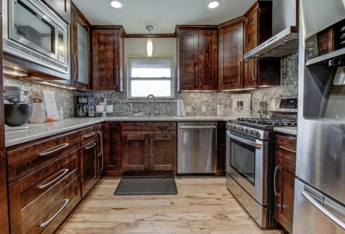 7211 Chuck Wagon Trl, Austin, TX 78749-2133