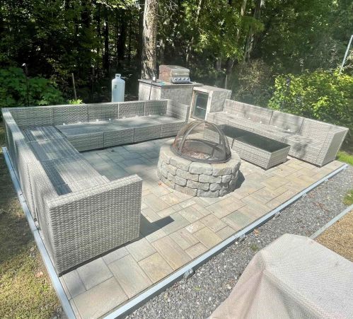 86 Old Milford Rd, Brookline, NH 03033-2417
