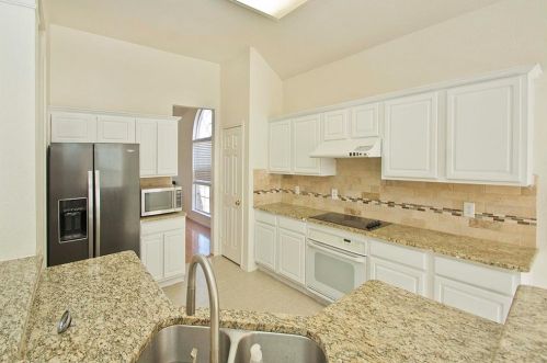 3328 Langston Dr, Plano TX  75025-3685 exterior