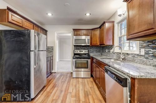 5340 Crestwood Cir, Atlanta GA  30349-4242 exterior
