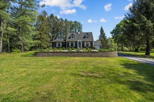 19 Egypt St, Hopkinton, RI 02804-2014