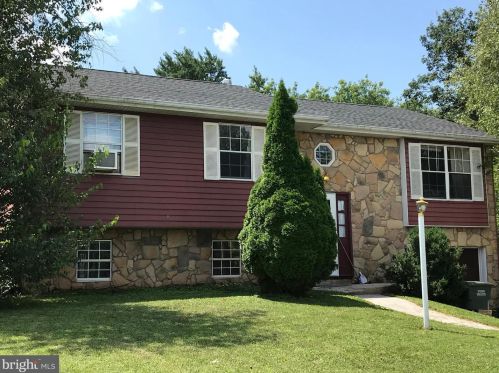 4285 Beaumont Rd, York, PA 17315-3403