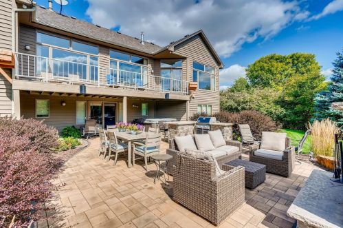 1580 Blackhawk Lake Dr, Saint Paul MN  55122-1245 exterior