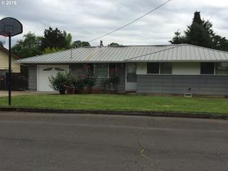 950 Cornell Ave, Gladstone, OR